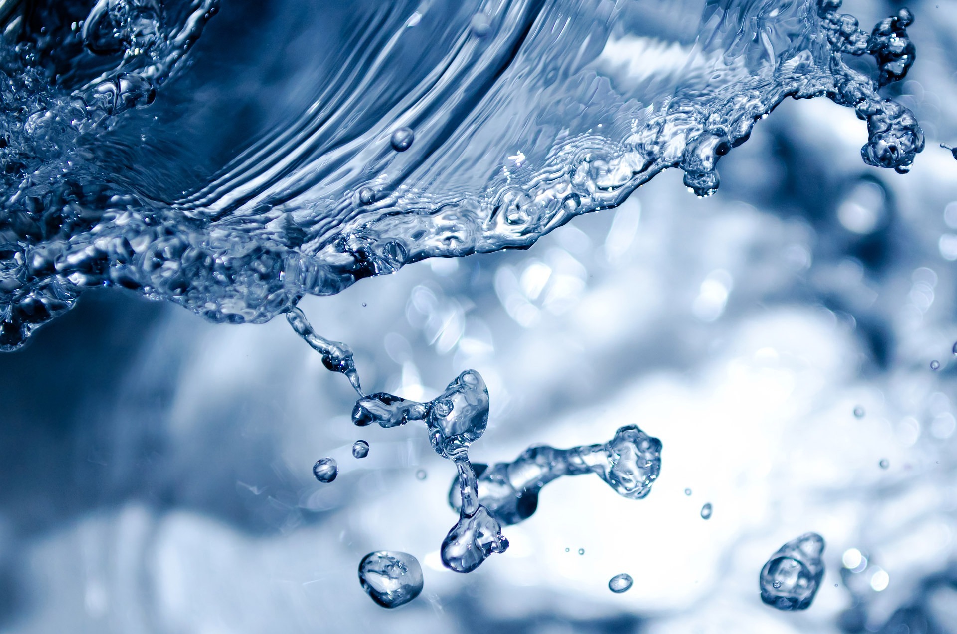 splashing-165192_1920